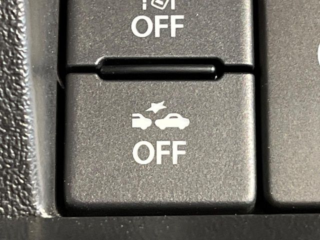 �y�X�Y�L �Z�[�t�e�B�T�|�[�g�z���s���ɑO���̎ԗ�����F�����A�Փ˂������Ȏ��͌x��ƃu���[�L�ŏՓˉ���Ɣ�Q�y�����A�V�X�g�B�����S�Ƀh���C�u�����y���݂��������܂��B