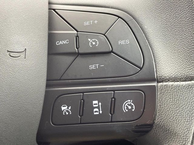 �����[�_�[�N���[�Y�R���g���[��:�O�̎ԂƂ̎Ԋԋ��������ɂƂ�A��葬�x�Ŏ������s���Ă���鎟����̃N���[�Y�R���g���[��!��ɍ������H�⎩���Ԑ�p���H�Ŏg�p����֗��ȋ@�\�ł�!