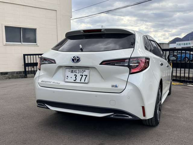 カローラツーリング1.8 ハイブリッド W×B