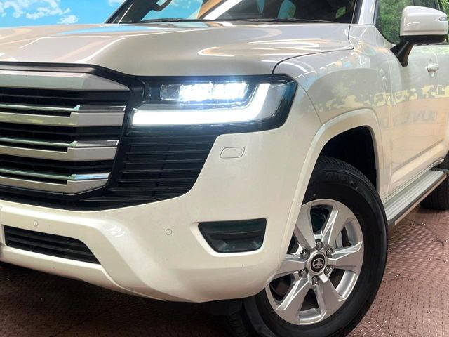 �yLED�w�b�h���C�g�z���V����ԑ��s�����ǍD�Ȏ��E���m�ۂ����S���ĉ^�]�ł��鍂�P�xLED�w�b�h���C�g�𑕔�!�_�����x�������A����d�͂��}�����Ă��܂��B