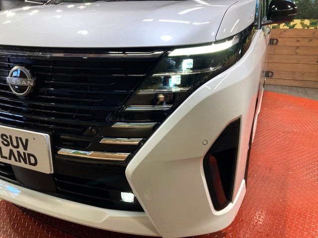 �yLED�w�b�h���C�g�z���V����ԑ��s�����ǍD�Ȏ��E���m�ۂ����S���ĉ^�]�ł��鍂�P�xLED�w�b�h���C�g�𑕔�!�_�����x�������A����d�͂��}�����Ă��܂��B