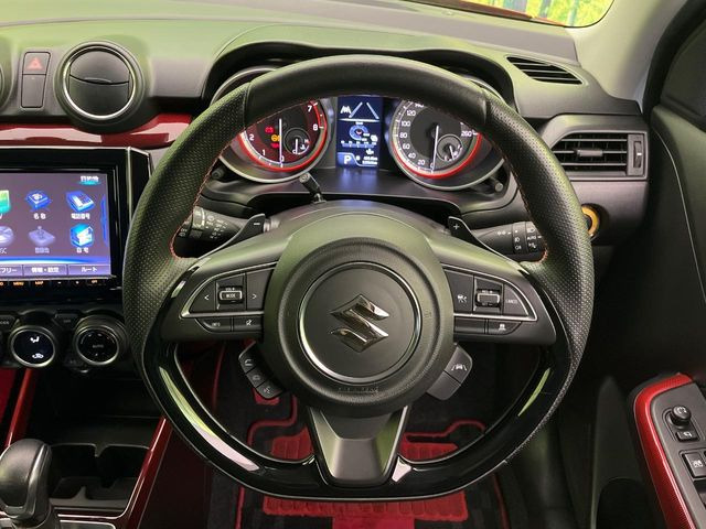 �y�����v�����X�e�A�����O�z�㎿�Ȋv���g�p���邱�ƂŁA��ɂ����������݂ƂĂ��^�]���₷���n���h���ł���