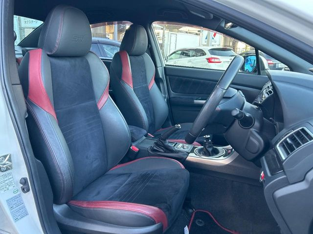 �y�n�[�t���U�[�V�[�g�z�������ƍ���S�n�𗼗������l�C�̃V�[�g���w�ʁE���ʂ̓X�G�[�h���ƂȂ��Ă���A���G��⊊��ɂ����ɗD��Ă��܂��B�C���╞���ɍ��E���ꂸ���K�ɂ���肢�������܂��B