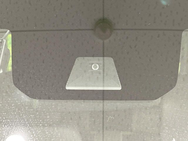 �y�z���_�Z���V���O�z���s���ɑO���̎ԗ�����F�����A�Փ˂������Ȏ��͌x��ƃu���[�L�ŏՓˉ���Ɣ�Q�y�����A�V�X�g�B�����S�Ƀh���C�u�����y���݂��������܂��B