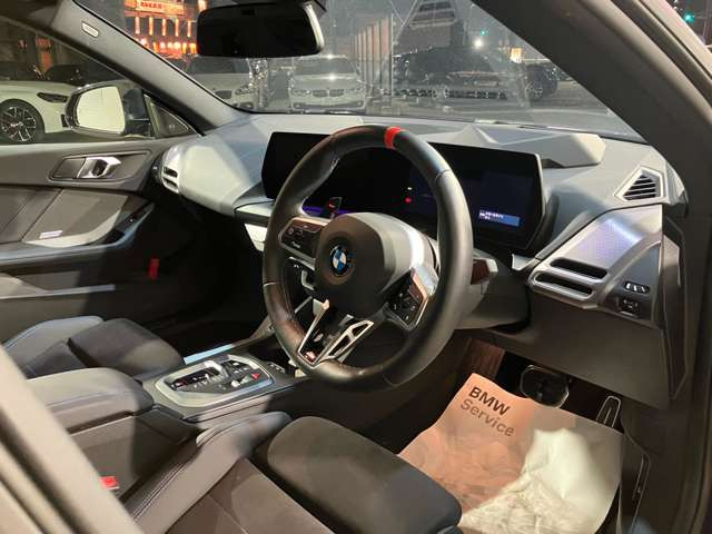 2シリーズグランクーペM235 xドライブ 4WD