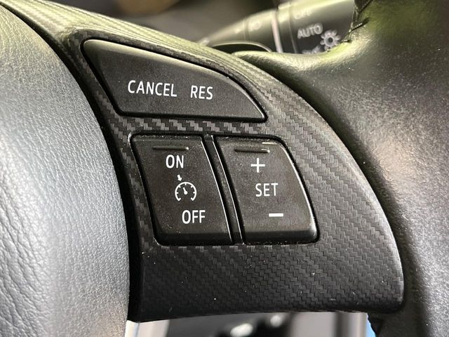 �y�N���[�Y�R���g���[���z�������H�����N���N���s�B�A�N�Z���𗣂��Ă���葬�x�ő��s���ł��A�������^�]���̕��S���y��!�����E�������ȒP�ȃX�C�b�`����Œ����ł��܂��B