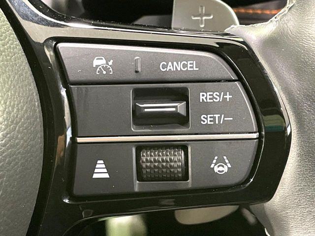 �y�A�_�v�e�B�u�N���[�Y�R���g���[���z�������H�ł̒��������s���y��!!�����ő��x��ۂN���[�Y�R���g���[�����A�Փˌy���V�X�e���ƘA�g���A�O���̎ԗ������m���ĎԊԂ�ۂ悤�ɑ��x���߂��Ă���܂�!!