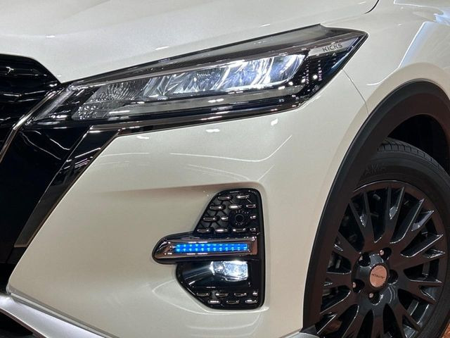 �yLED�w�b�h���C�g�z���V����ԑ��s�����ǍD�Ȏ��E���m�ۂ����S���ĉ^�]�ł��鍂�P�xLED�w�b�h���C�g�𑕔�!�_�����x�������A����d�͂��}�����Ă��܂��B