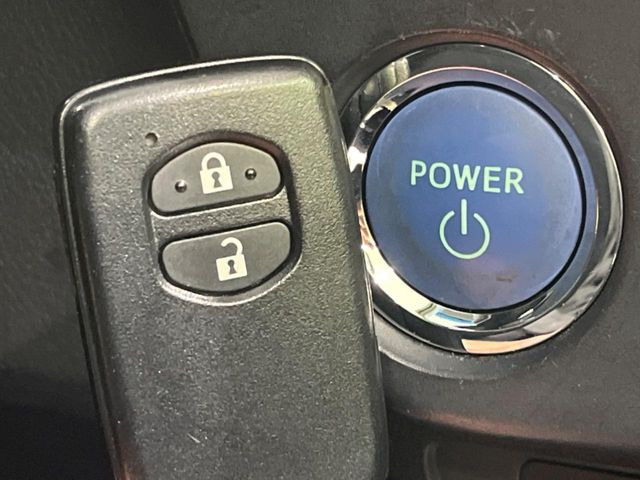 �y�X�}�[�g�L�[�z�J�o����|�P�b�g�ɓ��ꂽ�܂܂ł��h�A�̎{���E�������\�ȃX�}�[�g�L�[�𑕔��B�G���W���̃I���E�I�t�����J�M�����o���K�v����������Ƃ��Ă��֗��ł���