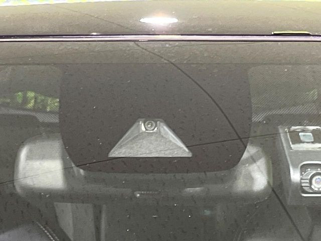 �y�g���^�Z�[�t�e�B�Z���X�z���s���ɑO���̎ԗ�����F�����A�Փ˂������Ȏ��͌x��ƃu���[�L�ŏՓˉ���Ɣ�Q�y�����A�V�X�g�B�����S�Ƀh���C�u�����y���݂��������܂��B