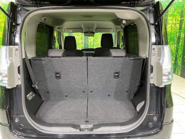 ���i�̂���������ʋ΁A���}���ɏ\���ȉ׎��X�y�[�X���m�ۂ��Ă���܂��B�Z�J���h�V�[�g��|���ƁA�傫�ȉו��̐ύڂ��\�ł���