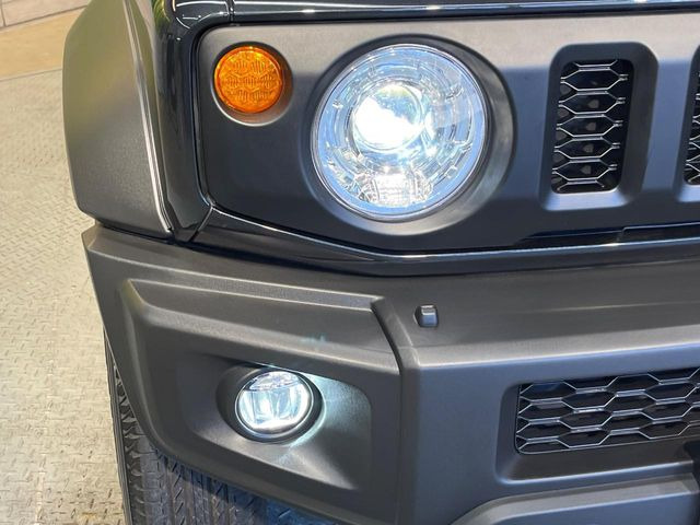 �yLED�w�b�h���C�g�z���V����ԑ��s�����ǍD�Ȏ��E���m�ۂ����S���ĉ^�]�ł��鍂�P�xLED�w�b�h���C�g�𑕔�!�_�����x�������A����d�͂��}�����Ă��܂��B