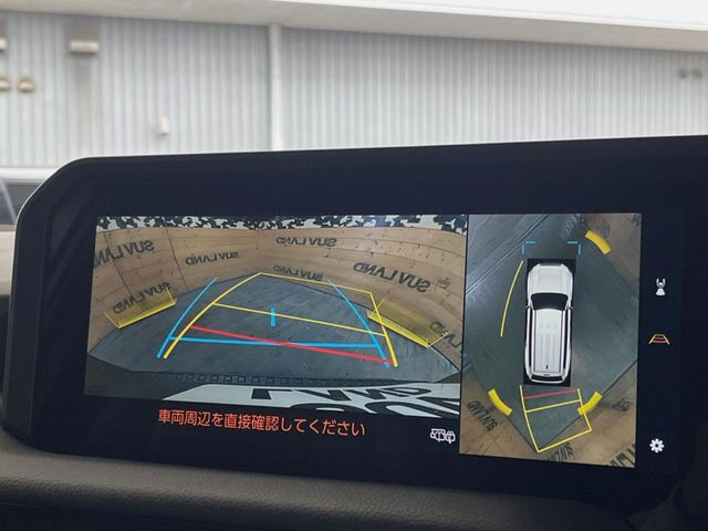 �y�p�m���~�b�N�r���[���j�^�[�z��p�̃J�����ɂ��A�ォ�猩���낵���悤�Ȏ��_��360�x�N���}�̎��͂��m�F���邱�Ƃ��ł��܂������p�������m�F���₷���A�����ꏊ�ł̐؂�Ԃ��⒓�Ԃ��X���[�Y�ɍs���܂��B