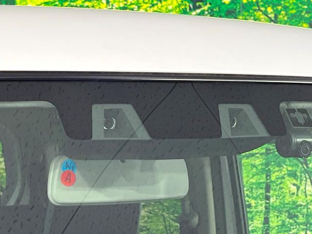 �y�X�}�[�g�u���[�L�T�|�[�g�z���s���ɑO���̎ԗ�����F�����A�Փ˂������Ȏ��͌x��ƃu���[�L�ŏՓˉ���Ɣ�Q�y�����A�V�X�g�B�����S�Ƀh���C�u�����y���݂��������܂��B