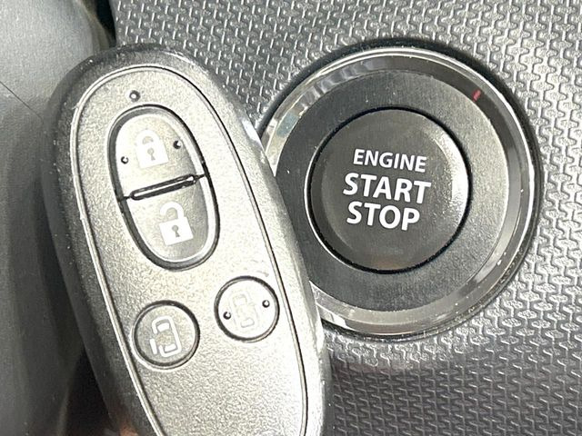 �y�I�y���[�V�����L�[�z�J�o����|�P�b�g�ɓ��ꂽ�܂܂ł��h�A�̎{���E�������\�ȃX�}�[�g�L�[�𑕔��B�G���W���̃I���E�I�t�����J�M�����o���K�v����������Ƃ��Ă��֗��ł���