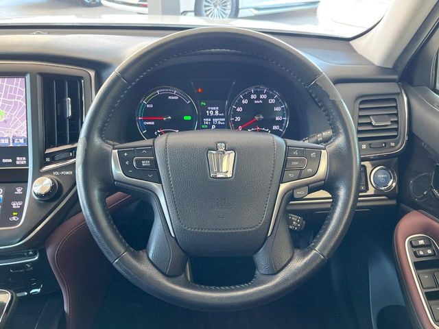 �y�����v�����X�e�A�����O�z�㎿�Ȋv���g�p���邱�ƂŁA��ɂ����������݂ƂĂ��^�]���₷���n���h���ł���