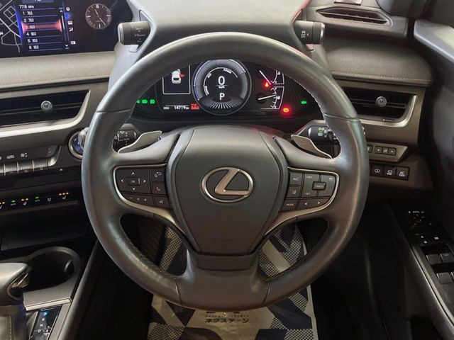 �y�����v�����X�e�A�����O�z�㎿�Ȋv���g�p���邱�ƂŁA��ɂ����������݂ƂĂ��^�]���₷���n���h���ł���