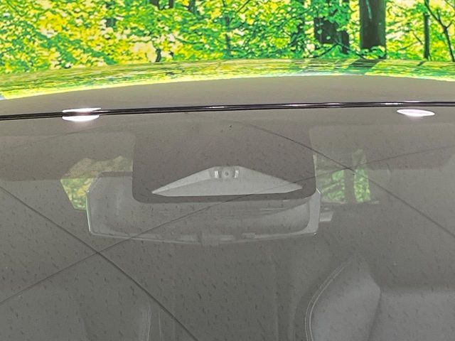 �y�g���^�Z�[�t�e�B�Z���X�z���s���ɑO���̎ԗ�����F�����A�Փ˂������Ȏ��͌x��ƃu���[�L�ŏՓˉ���Ɣ�Q�y�����A�V�X�g�B�����S�Ƀh���C�u�����y���݂��������܂��B