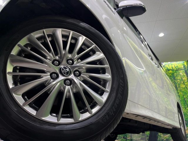 �y����17�C���`�A���~�z�C�[���z�O�ςɃ}�b�`���������A���~�z�C�[���𑕒����Ă���܂��B�e��ЊO�A���~�z�C�[����A�X�^�b�h���X�^�C�����戵�����Ă���܂��B���񂲑��k����������