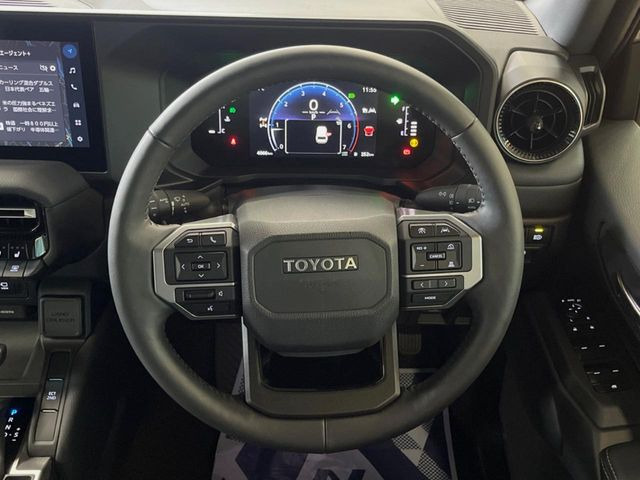 �y�����v�����X�e�A�����O�z�㎿�Ȋv���g�p���邱�ƂŁA��ɂ����������݂ƂĂ��^�]���₷���n���h���ł���