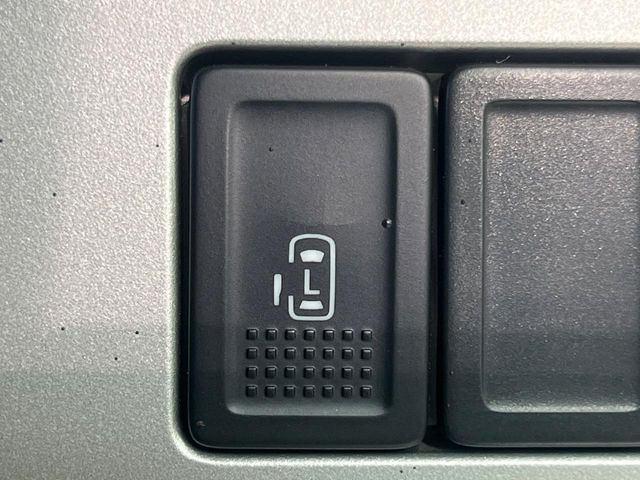 �y�p���[�X���C�h�h�A�z�X�}�[�g�L�[��^�]�Ȃ̃X�C�b�`�ŃX���C�h�h�A�̊J���\���d��������͂����ăh�A���J����K�v�������A���������q�l�ł��A�d���ו��������Ă��鎞�����N�ɊJ���߂ł��܂���