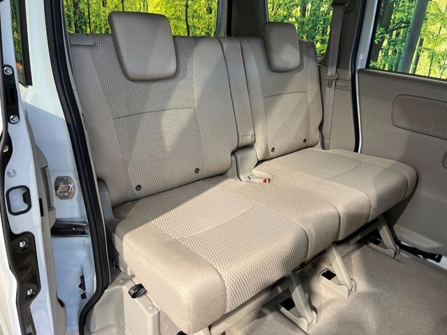 ���i���ȃI���W�i���t���A�}�b�g���I�v�V�����ɂĂ��p�ӂ��Ă���܂��B���D���ȃf�U�C����J���[�����Ԃɍ��킹�đI��ł����������Ƃ��ł��܂���