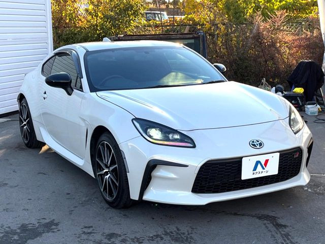 �������x�̃K���X�疌�ŝ����͂������A�㎿�ȃc���E����������B���O����_���J�����؂Ȉ��Ԃ�ی삵�A�F�����E�򉻂�h�~�B�u�e�X�v���b�V���R�[�g�v�A�u�e�v���~�b�T�R�[�g�v���炨�I�т��������܂��B