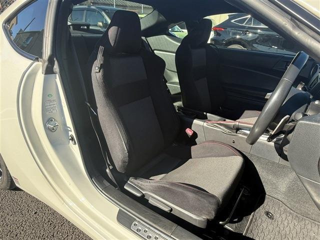 ���Ǝҗl�ւ̔̔��͂��f�肳���Ă��������܂��B �Ԍ������ԗ��̏ꍇ�́A�Ԍ����擾�������x�������z�ŕ\�����Ă���܂��B