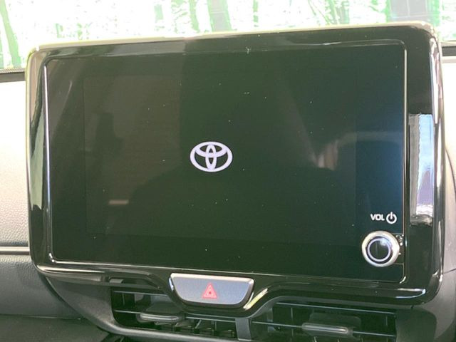 �y8�C���` �f�B�X�v���C�I�[�f�B�I�z���ʂ̃f�B�X�v���C��AppleCarPlay��AndroidAuto�����p�\�B�傫�ȉ�ʂŃX�}�z�i�r�A�v���������p���������܂���