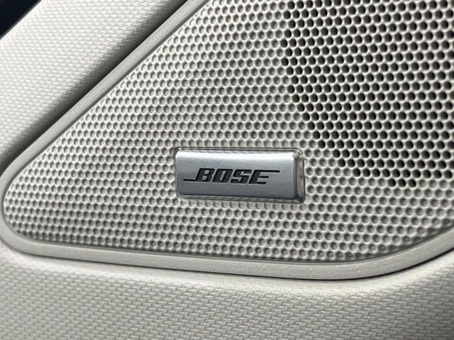 �yBOSE�T�E���h�V�X�e���z���[�J�[�I�v�V�����̍��i�ʃT�E���h�V�X�e���𓋍ځB��p�̃`���[�j���O���{���ꂽ�召�l�X�ȃX�s�[�J�[����ǎ��ȃT�E���h���t�ł��A�Տꊴ���ӂ�鉹����Ԃ����o���܂��B