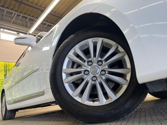 �y����16�C���`�A���~�z�C�[���z�O�ςɃ}�b�`���������A���~�z�C�[���𑕒����Ă���܂��B�e��ЊO�A���~�z�C�[����A�X�^�b�h���X�^�C�����戵�����Ă���܂��B���񂲑��k����������