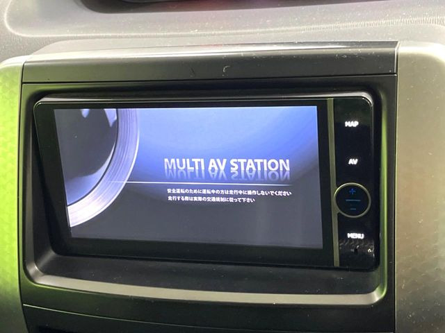 �y�����i�r�z�l�C�̏����i�r�𑕔����Ă���܂��B�i�r�̎g���₷���͂������A�I�[�f�B�I�@�\���[��!�L�����v�◷�s�͂������A�ʋ΂┃�����ȂǕ��i�̃h���C�u���y�����Ȃ�͂���