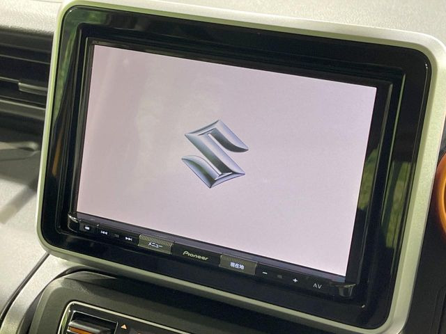 �y����8�^�i�r�z�l�C�̏����i�r�𑕔��B�I�[�f�B�I�@�\���[�����Ă���ABluetooth�ڑ�����΂������̃X�}�z��MP3�v���C���[�̉��y���Đ��\!�����̉^�]������Ɋy�����Ȃ�܂�!!