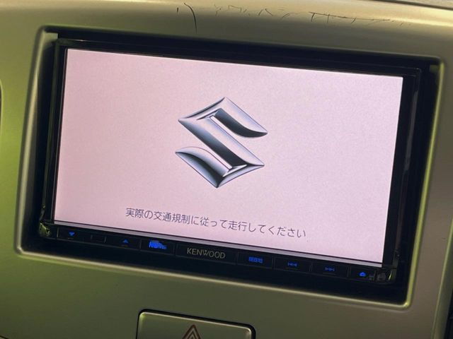 �y�����i�r�z�l�C�̏����i�r�𑕔����Ă���܂��B�i�r�̎g���₷���͂������A�I�[�f�B�I�@�\���[��!�L�����v�◷�s�͂������A�ʋ΂┃�����ȂǕ��i�̃h���C�u���y�����Ȃ�͂���