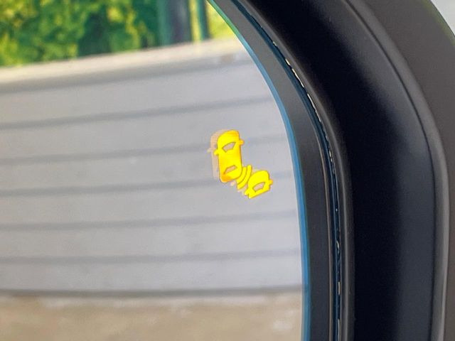 �y�u���C���h�X�|�b�g�C���t�H���[�V�����z���s���A�h�A�~���[�̎��p�ɂȂ�₷���ӏ��Ɍ㑱�Ԃ��ڋ߂���ƃT�C�h�~���[�t�߂Ɍx����\���A�h���C�o�[�ɒ��ӊ��N�����Ă���܂��B