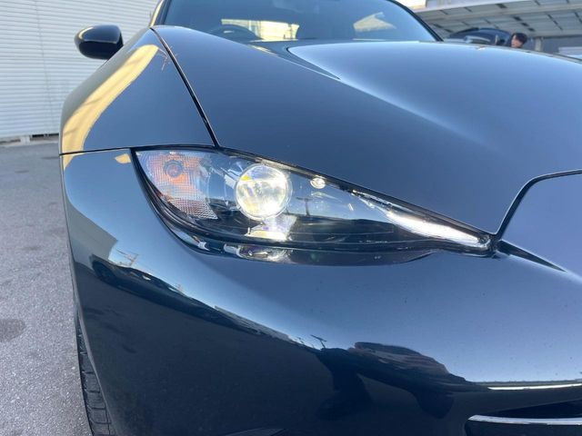 �yLED�w�b�h���C�g�z���V����ԑ��s�����ǍD�Ȏ��E���m�ۂ����S���ĉ^�]�ł��鍂�P�xLED�w�b�h���C�g�𑕔�!�_�����x�������A����d�͂��}�����Ă��܂��B