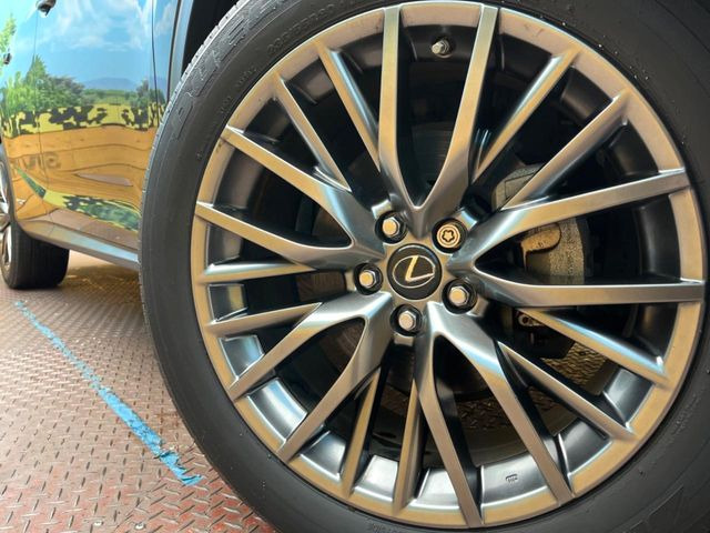 �y����20�C���`�A���~�z�C�[���z�O�ςɃ}�b�`���������A���~�z�C�[���𑕒����Ă���܂��B�e��ЊO�A���~�z�C�[����A�X�^�b�h���X�^�C�����戵�����Ă���܂��B���񂲑��k����������