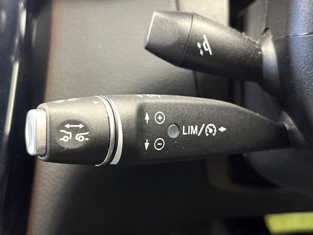 ���f�B�X�g���j�b�N�v���X:�s�s�A�x�O�A�������H�Ȃǂ̑��s���ɁA�X�e���I�}���`�p�[�p�X�J�����ƃ��[�_�[�Z���T�[�ɂ��A�O���Ԃ�F�����đ��x�ɉ������Ԋԋ������ێ����鎟����̃N���R��!