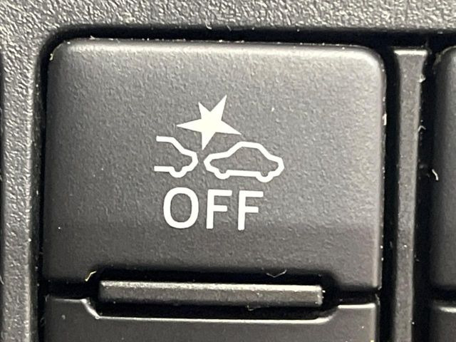 �y�g���^�Z�[�t�e�B�Z���X�z���s���ɑO���̎ԗ�����F�����A�Փ˂������Ȏ��͌x��ƃu���[�L�ŏՓˉ���Ɣ�Q�y�����A�V�X�g�B�����S�Ƀh���C�u�����y���݂��������܂��B