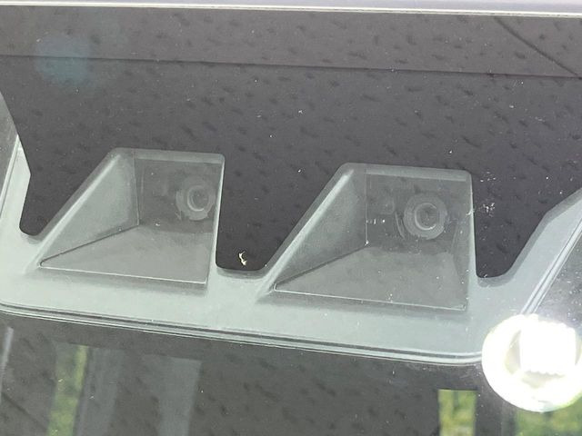 �y�X�}�[�g�A�V�X�g�z���s���ɑO���̎ԗ�����F�����A�Փ˂������Ȏ��͌x��ƃu���[�L�ŏՓˉ���Ɣ�Q�y�����A�V�X�g�B�����S�Ƀh���C�u�����y���݂��������܂��B