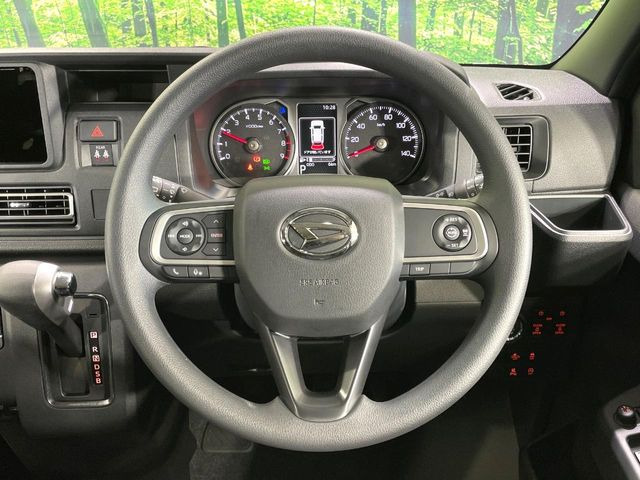 �y�X�e�A�����O�X�C�b�`�z�^�]���A�O������ڐ������炷���ƂȂ��A�I�[�f�B�I���̑��삪�\�ȕ֗��@�\!���S&���K�ȃh���C�u�����o���Ă���܂���