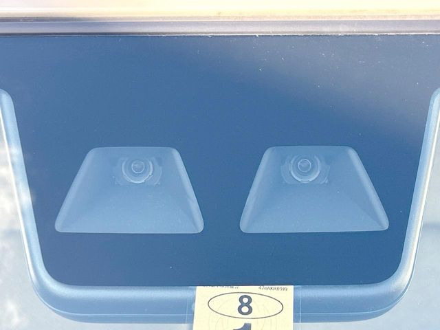 �y�X�}�[�g�A�V�X�g�z���s���ɑO���̎ԗ�����F�����A�Փ˂������Ȏ��͌x��ƃu���[�L�ŏՓˉ���Ɣ�Q�y�����A�V�X�g�B�����S�Ƀh���C�u�����y���݂��������܂��B