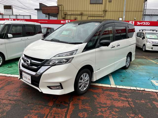 セレナ2.0 ハイウェイスター VセレクションII 4WD