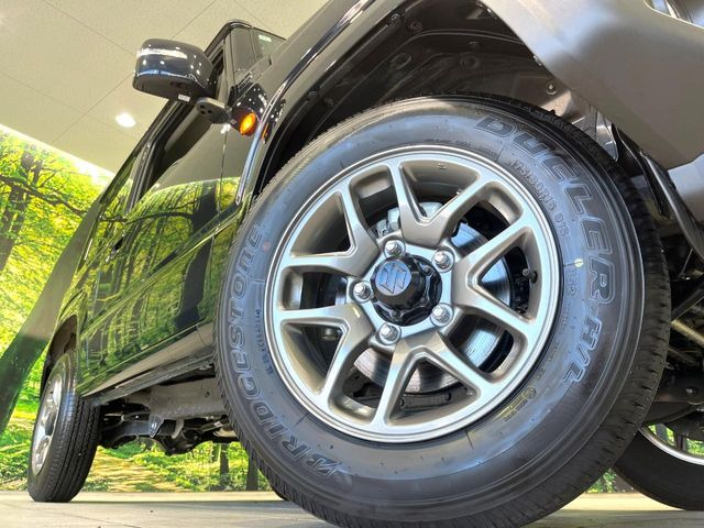 �y����16�C���`�A���~�z�C�[���z�O�ςɃ}�b�`���������A���~�z�C�[���𑕒����Ă���܂��B�e��ЊO�A���~�z�C�[����A�X�^�b�h���X�^�C�����戵�����Ă���܂��B���񂲑��k����������