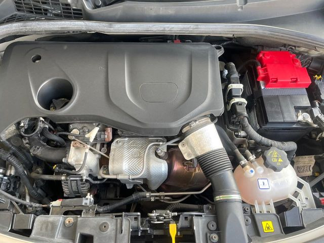 �����X�ł́A�e���[�J�[�̐�p�f�f�e�X�^�[�𓱓��B���Ǝ��i�����e�N�j�J���X�^�b�t���풓���Ă���܂��̂ŁA������̍ۂɂ����S���Ă����p���������܂��B