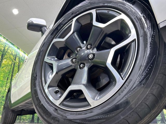 �y����17�C���`�A���~�z�C�[���z�O�ςɃ}�b�`���������A���~�z�C�[���𑕒����Ă���܂��B�e��ЊO�A���~�z�C�[����A�X�^�b�h���X�^�C�����戵�����Ă���܂��B���񂲑��k����������