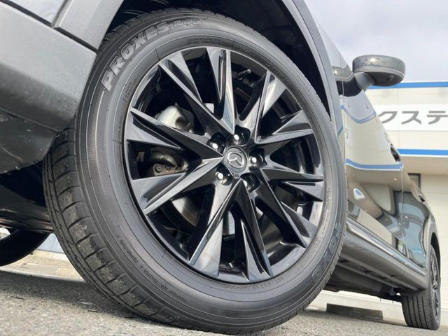 �y����19�C���`�A���~�z�C�[���z�O�ςɃ}�b�`���������A���~�z�C�[���𑕒����Ă���܂��B�e��ЊO�A���~�z�C�[����A�X�^�b�h���X�^�C�����戵�����Ă���܂��B���񂲑��k����������