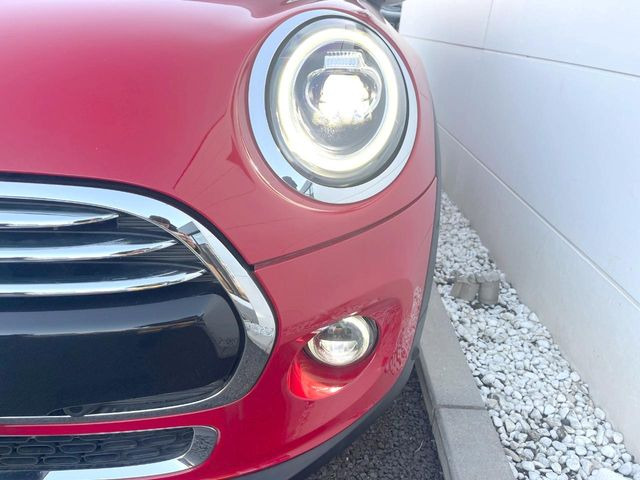 ��LED�w�b�h���C�g:��ԑ��s�����ǍD�Ȏ��E���m�ۂ����S���ĉ^�]�ł��鍂�P�xLED�w�b�h���C�g�𑕔�!�_�����x�������A����d�͂��}�����Ă��܂��B