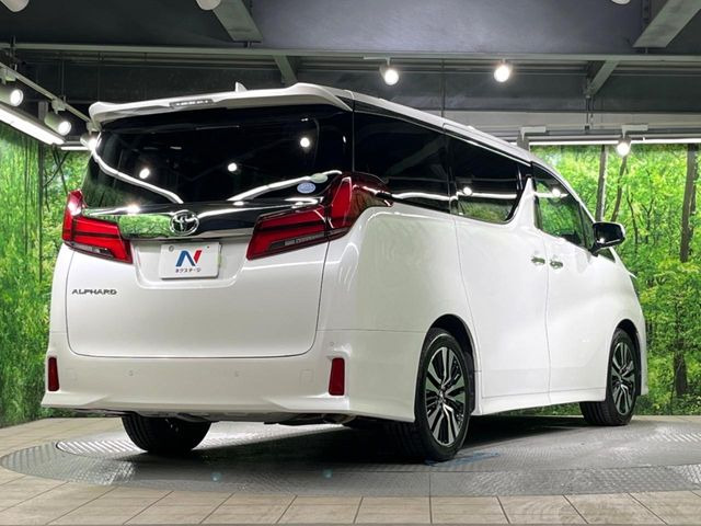 ☆全国のネクステージからお取り寄せが可能※!遠方の店舗に展示してあるクルマが気になる場合も、最寄りの店舗でご覧いただくことが可能です!是非私たちに要望をお聞かせください!※別途費用