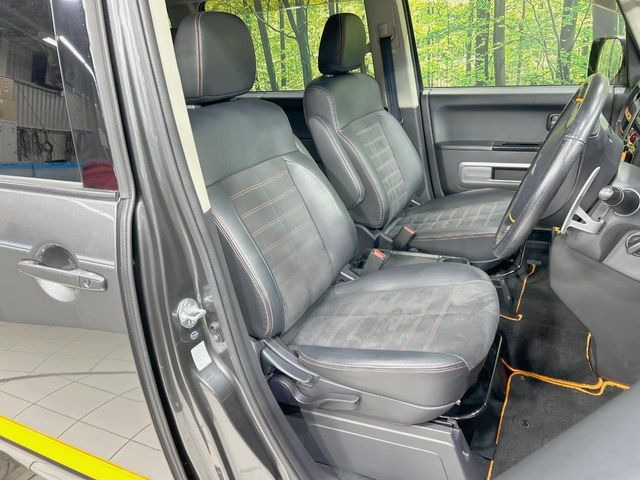 �y�n�[�t���U�[�V�[�g�z�������ƍ���S�n�𗼗������l�C�̃V�[�g���w�ʁE���ʂ̃t�@�u���b�N�f�ނ́A�ʋC���̗ǂ��⊊��ɂ����ɗD��Ă��܂��B�C���╞���ɍ��E���ꂸ���K�ɂ���肢�������܂��B